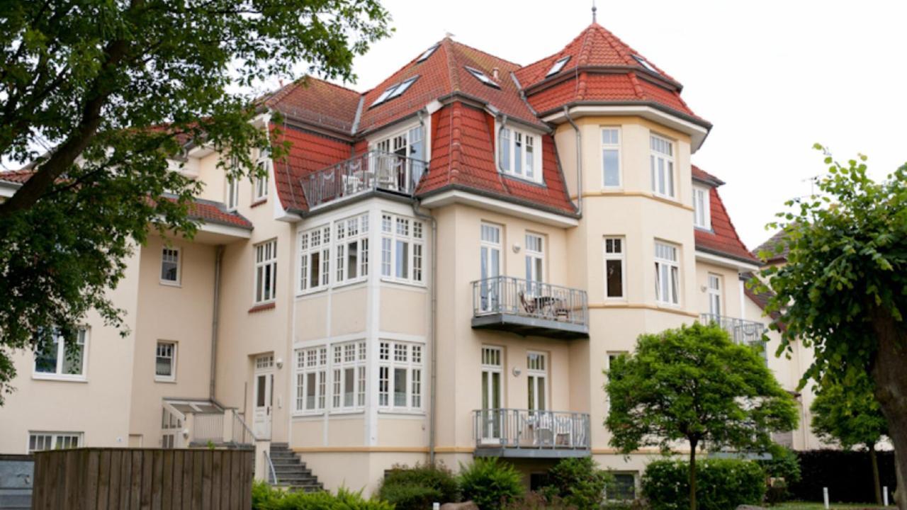 Villa Duene Mit Grosser Sonnenterrasse, Kamin, Wlan Und Tiefgarage Fuer 2-4 Personen Ostseebad Kühlungsborn Esterno foto